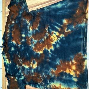Tie-Dye Short Sleeve Tee in Navy, Brown & Yellow